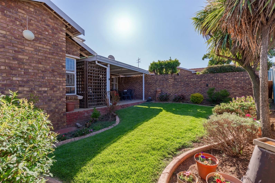 3 Bedroom Property for Sale in Birchleigh Gauteng