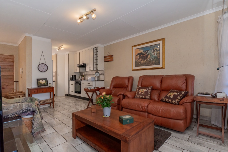 3 Bedroom Property for Sale in Birchleigh Gauteng
