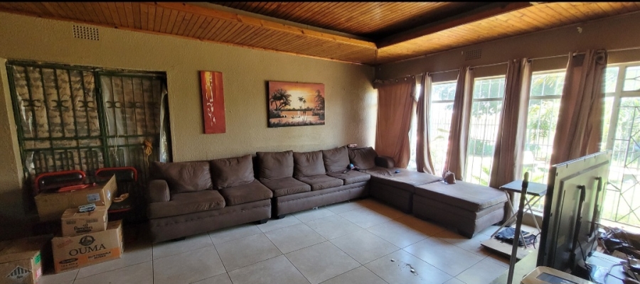 5 Bedroom Property for Sale in Elspark Gauteng