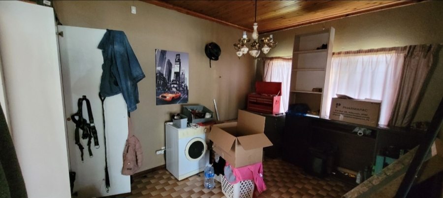 5 Bedroom Property for Sale in Elspark Gauteng