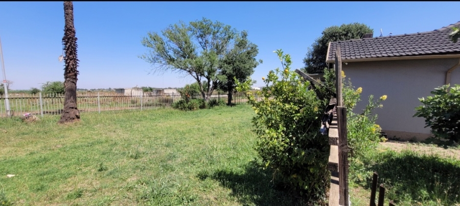 5 Bedroom Property for Sale in Elspark Gauteng