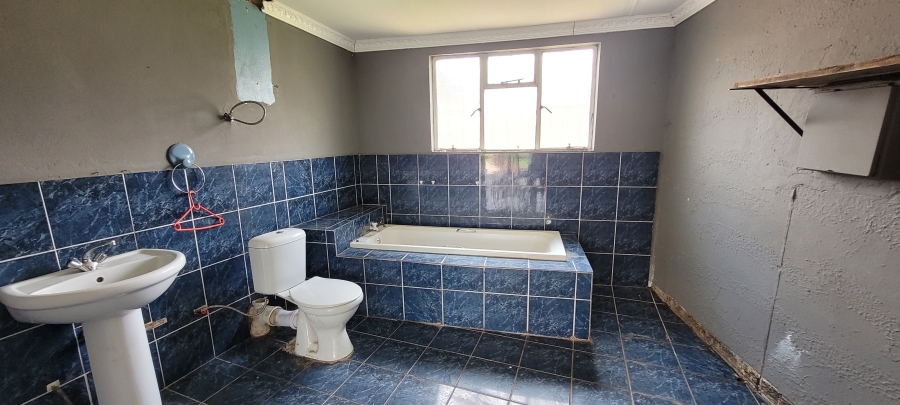 5 Bedroom Property for Sale in Elspark Gauteng