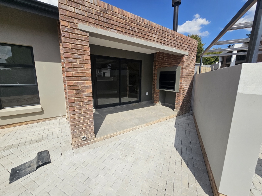 3 Bedroom Property for Sale in Bryanston Gauteng