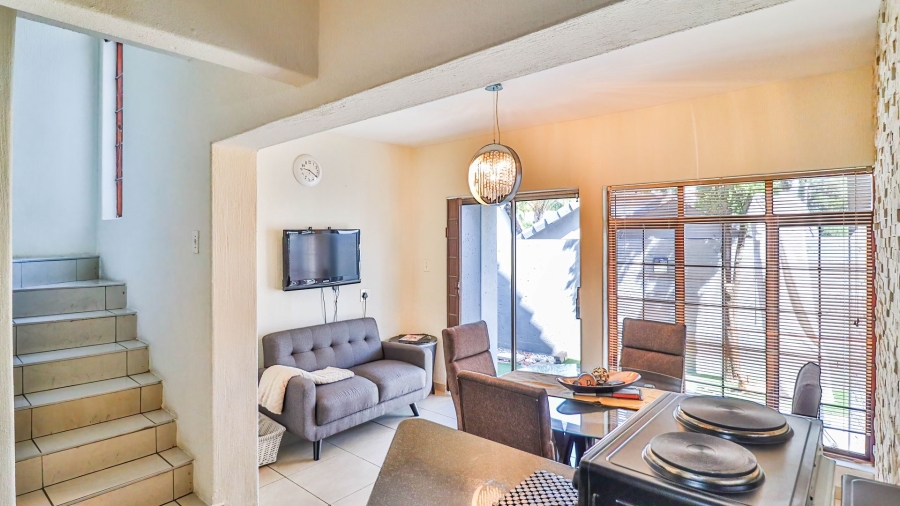 3 Bedroom Property for Sale in Corlett Gardens Gauteng