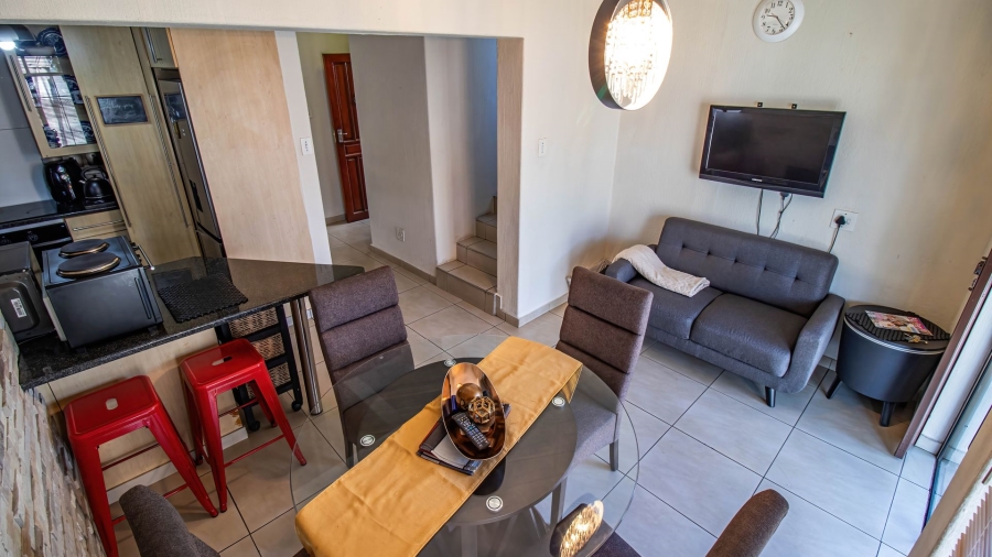3 Bedroom Property for Sale in Corlett Gardens Gauteng