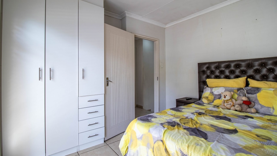 3 Bedroom Property for Sale in Corlett Gardens Gauteng