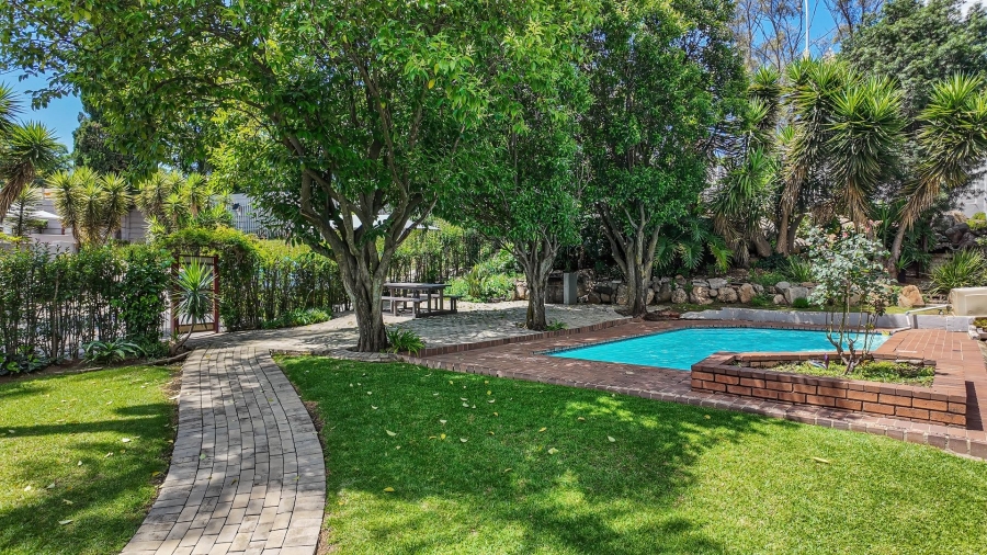 3 Bedroom Property for Sale in Corlett Gardens Gauteng