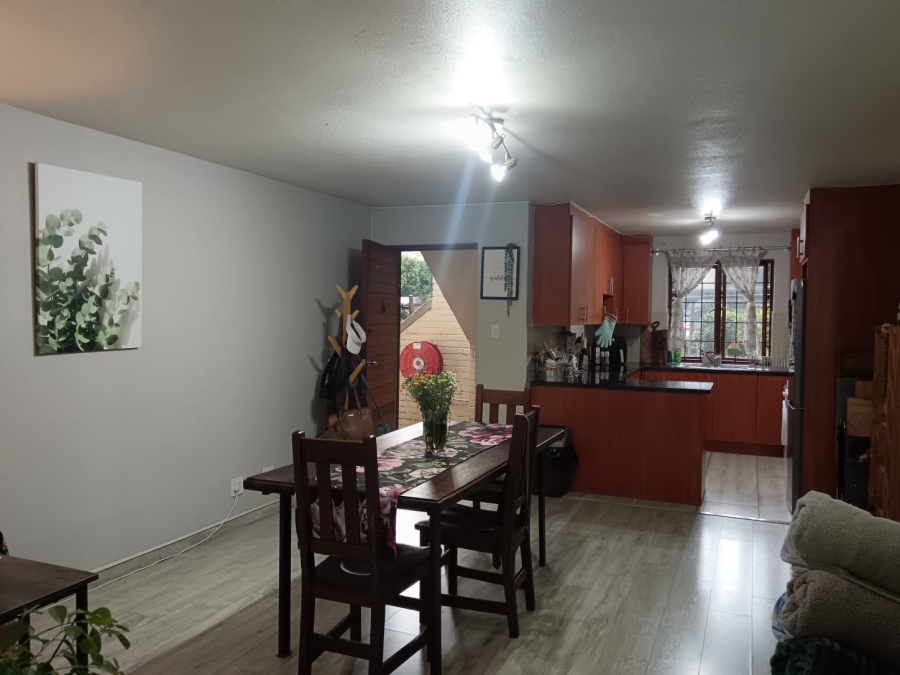 To Let 2 Bedroom Property for Rent in Paulshof Gauteng