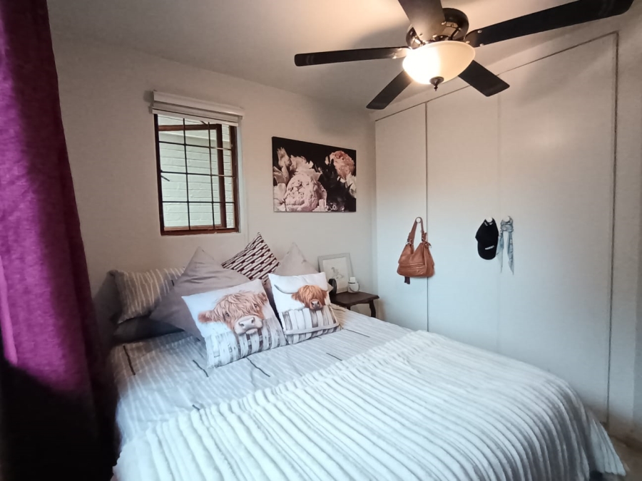 To Let 2 Bedroom Property for Rent in Paulshof Gauteng