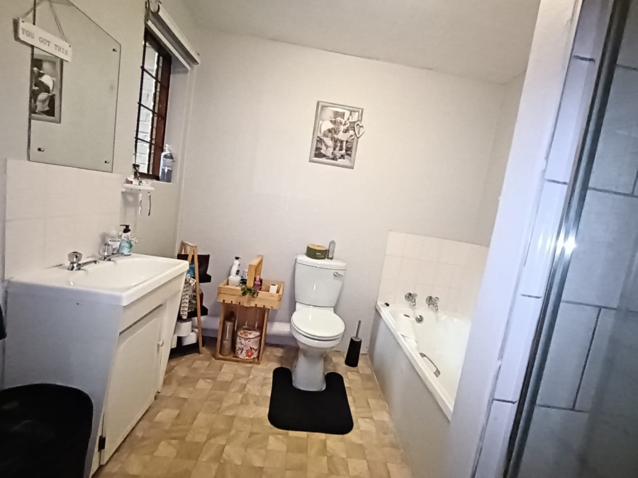 To Let 2 Bedroom Property for Rent in Paulshof Gauteng