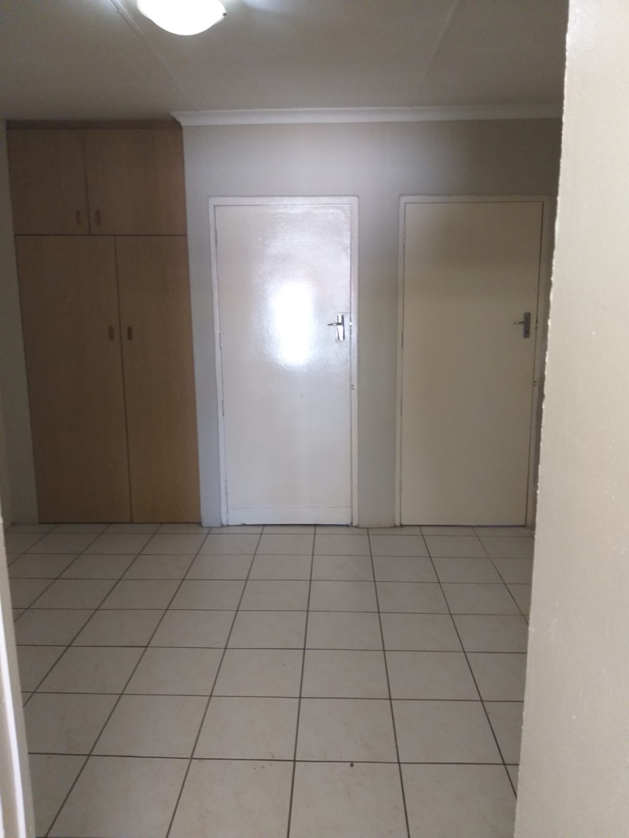 To Let 1 Bedroom Property for Rent in Randpark Gauteng