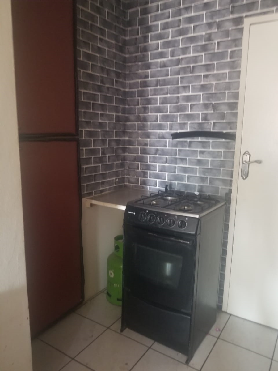 To Let 1 Bedroom Property for Rent in Randpark Gauteng