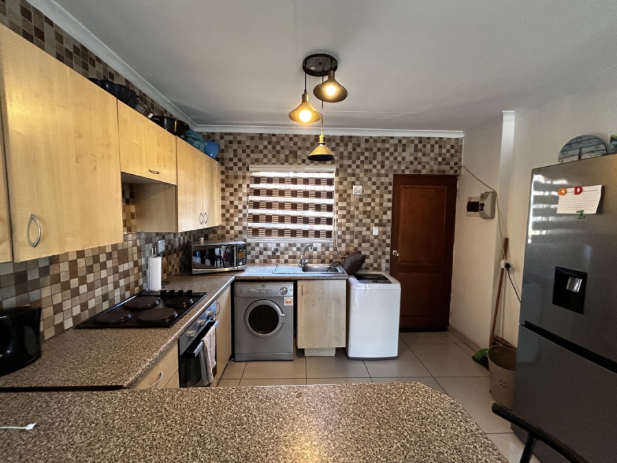 2 Bedroom Property for Sale in Greenstone Hill Gauteng