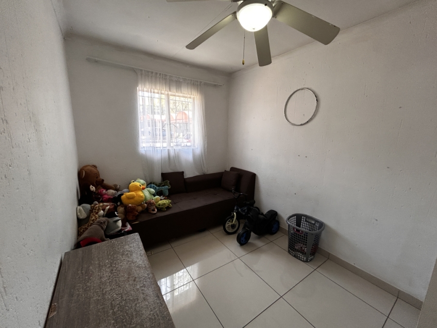 2 Bedroom Property for Sale in Greenstone Hill Gauteng