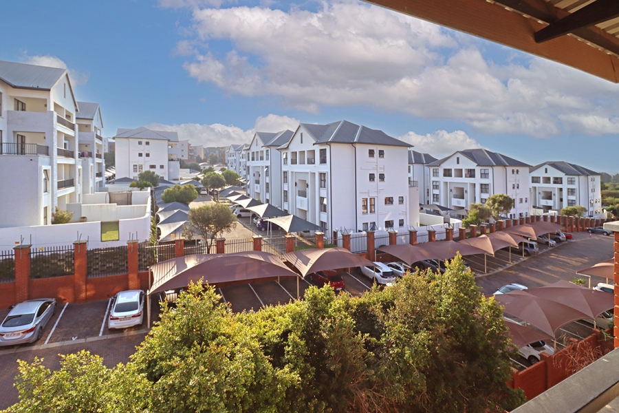 1 Bedroom Property for Sale in Greenstone Hill Gauteng