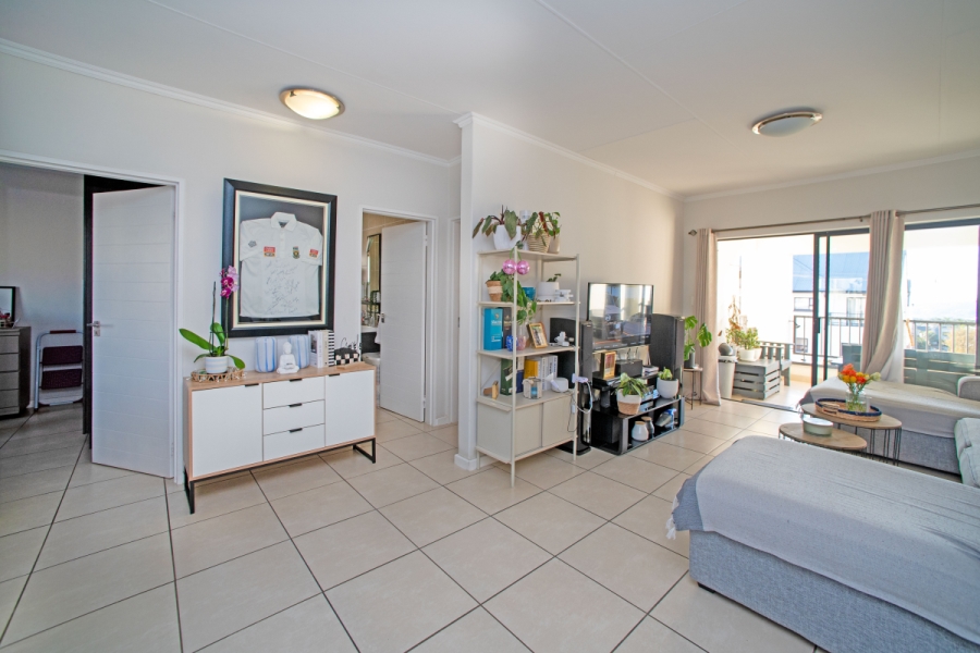 2 Bedroom Property for Sale in Greenstone Crest Gauteng