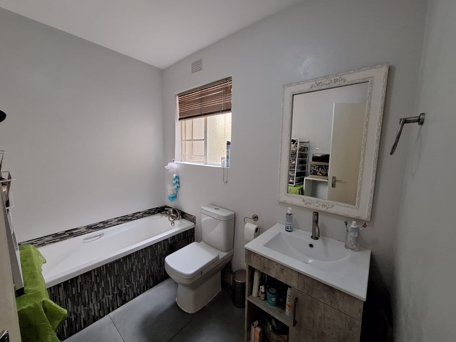 3 Bedroom Property for Sale in Eden Glen Gauteng