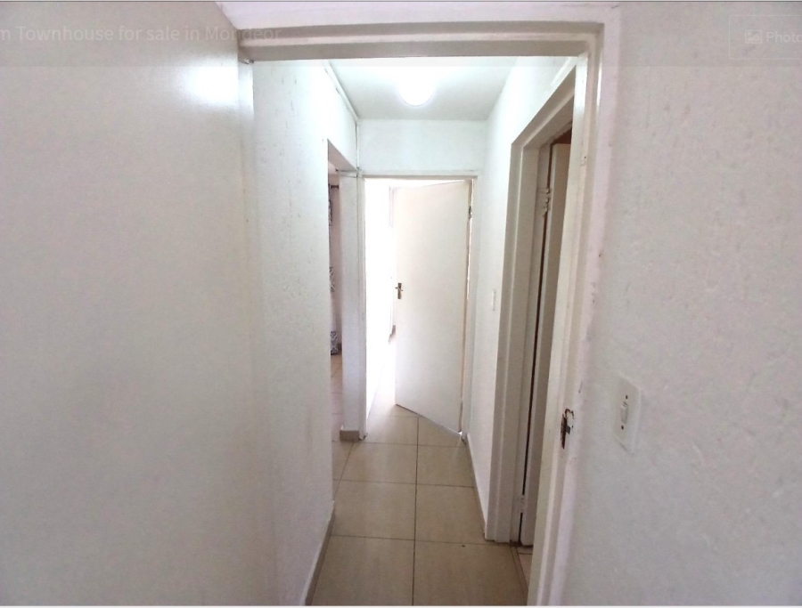 2 Bedroom Property for Sale in Mondeor Gauteng