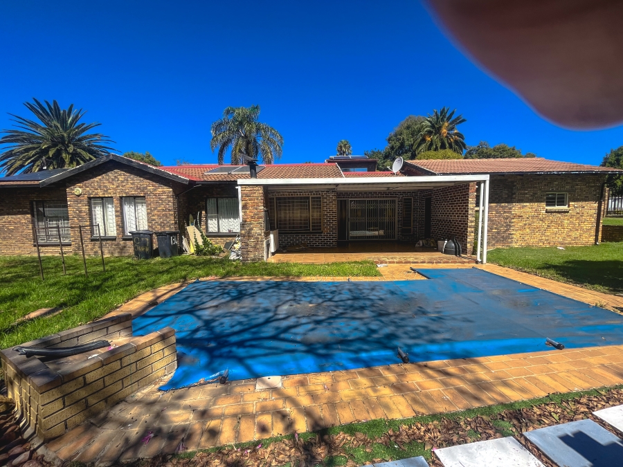 To Let 3 Bedroom Property for Rent in The Reeds Gauteng