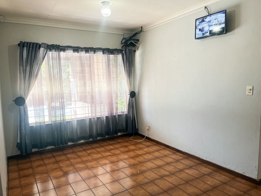 To Let 3 Bedroom Property for Rent in The Reeds Gauteng