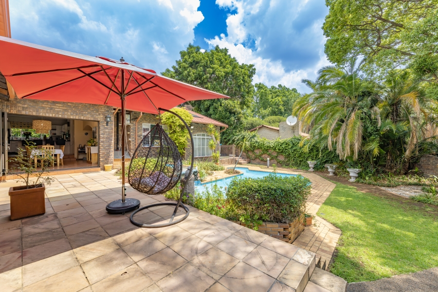 4 Bedroom Property for Sale in Norscot Gauteng