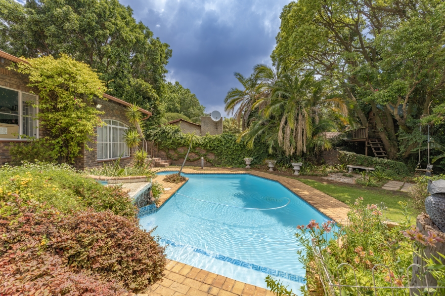 4 Bedroom Property for Sale in Norscot Gauteng