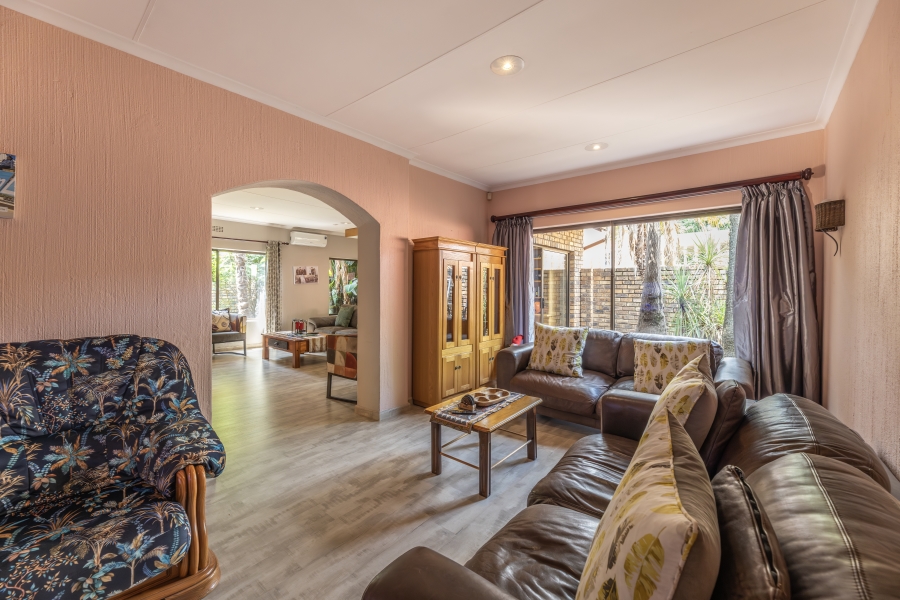 4 Bedroom Property for Sale in Norscot Gauteng