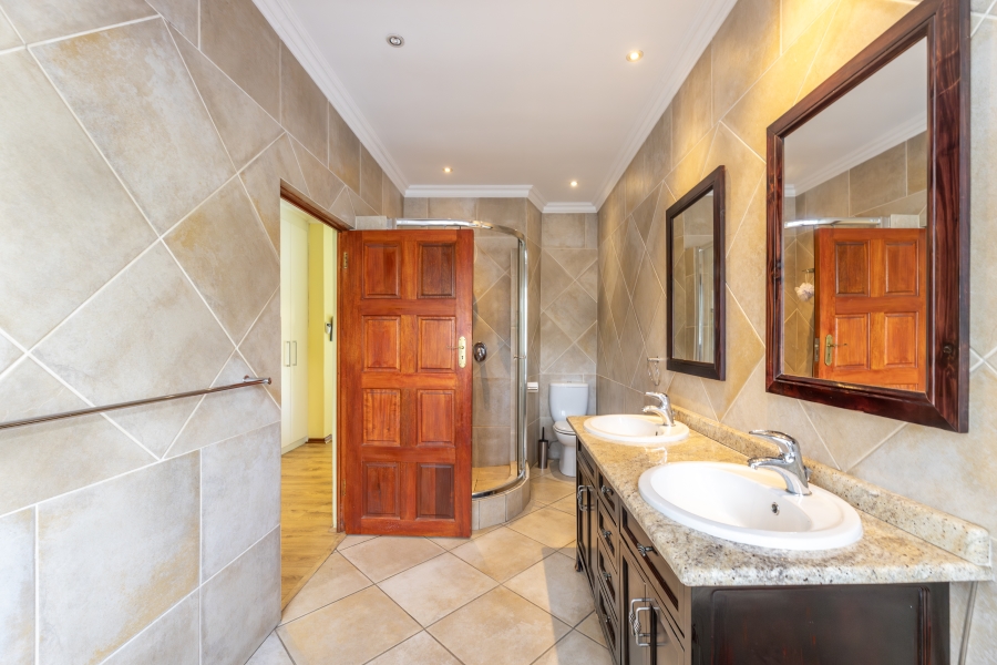 4 Bedroom Property for Sale in Norscot Gauteng