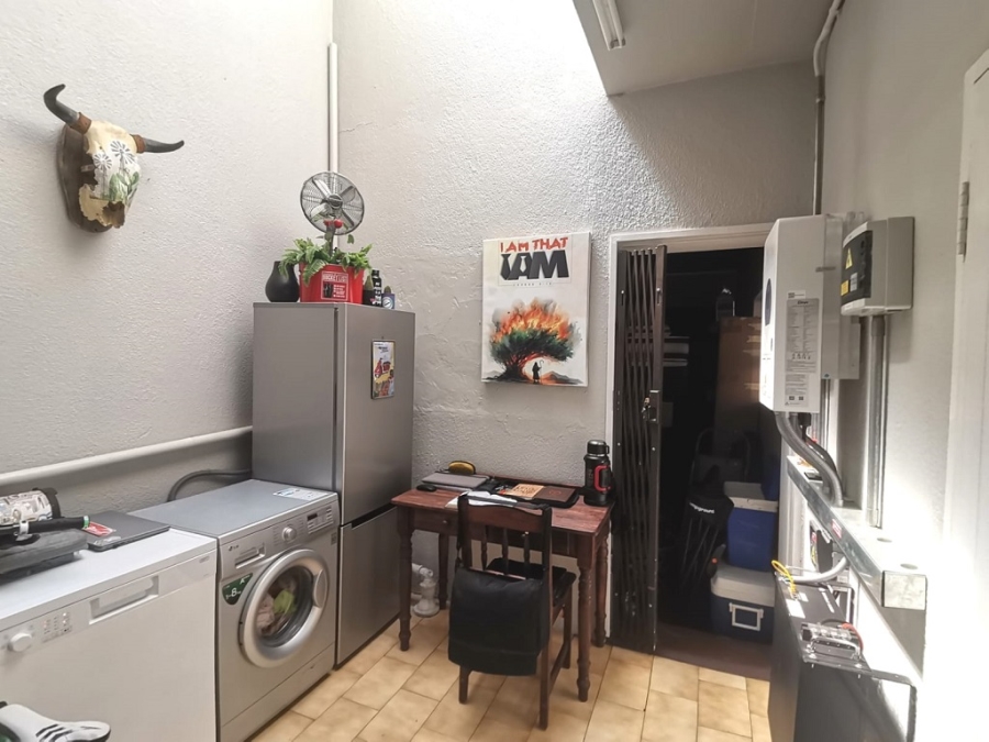 2 Bedroom Property for Sale in Brackenhurst Gauteng