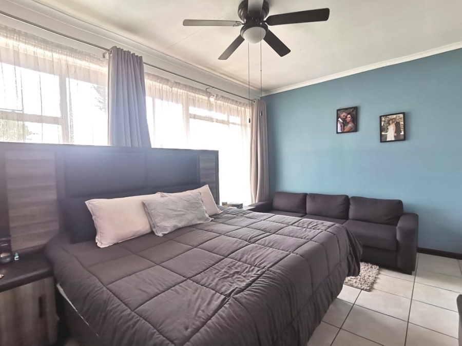 2 Bedroom Property for Sale in Brackenhurst Gauteng