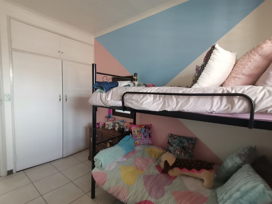 2 Bedroom Property for Sale in Brackenhurst Gauteng