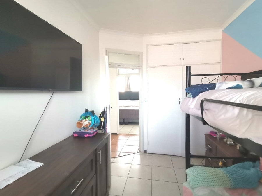 2 Bedroom Property for Sale in Brackenhurst Gauteng