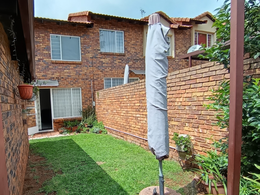 2 Bedroom Property for Sale in Glenvista Gauteng