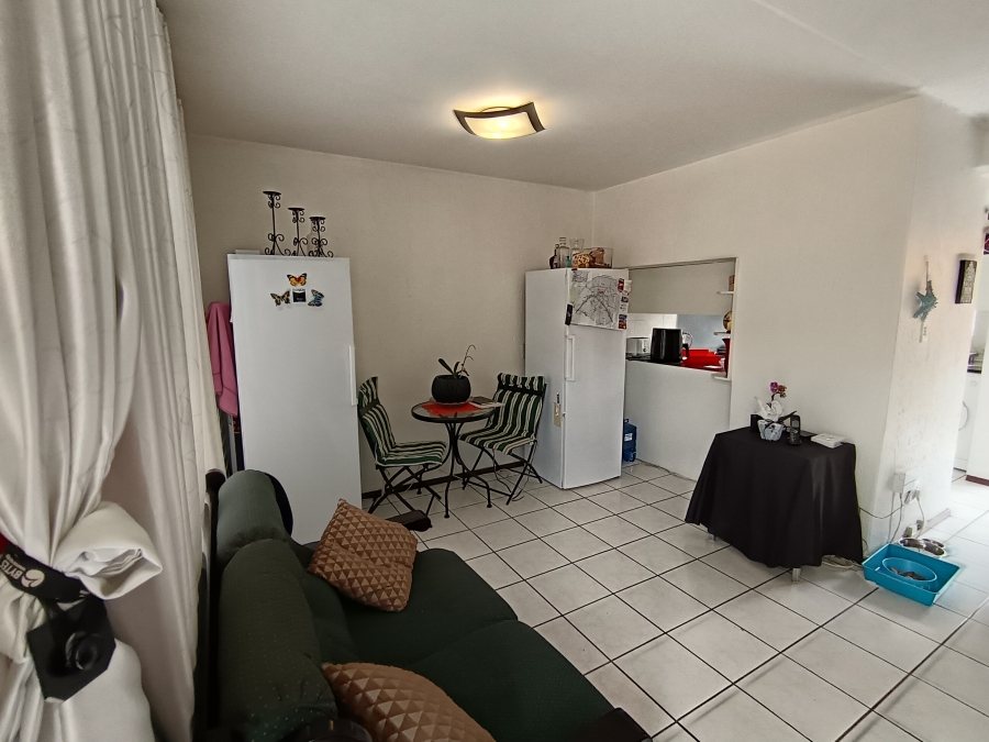 2 Bedroom Property for Sale in Glenvista Gauteng