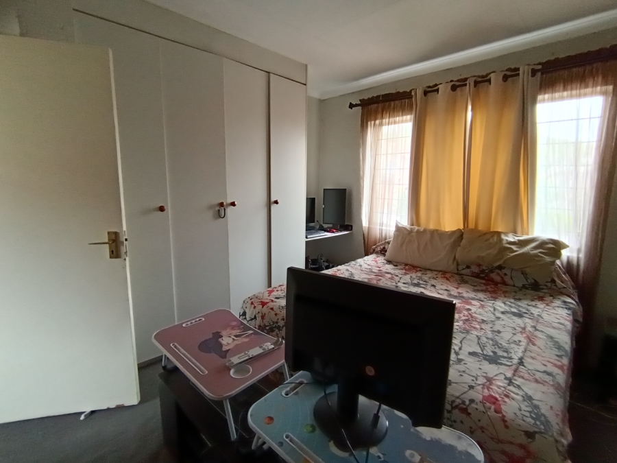 2 Bedroom Property for Sale in Glenvista Gauteng