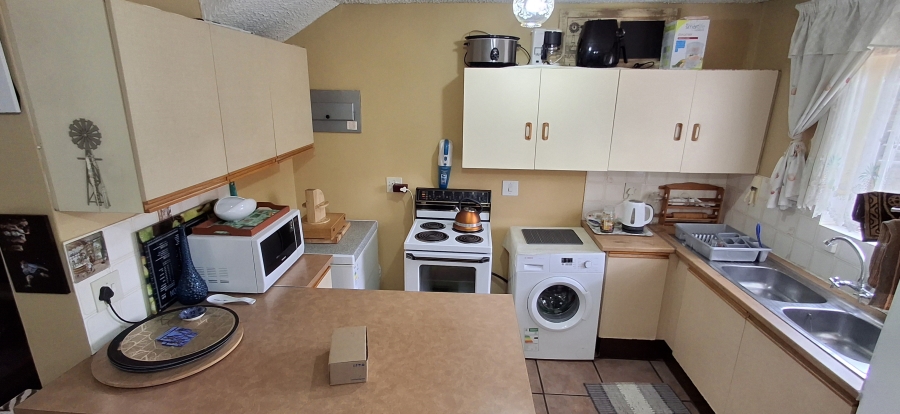 2 Bedroom Property for Sale in Garsfontein Gauteng