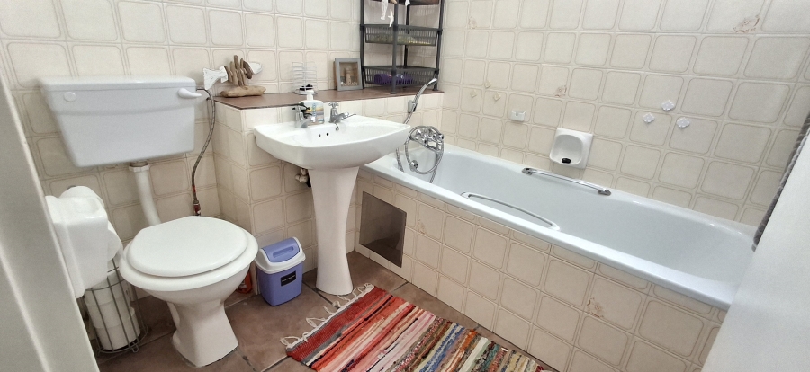 2 Bedroom Property for Sale in Garsfontein Gauteng