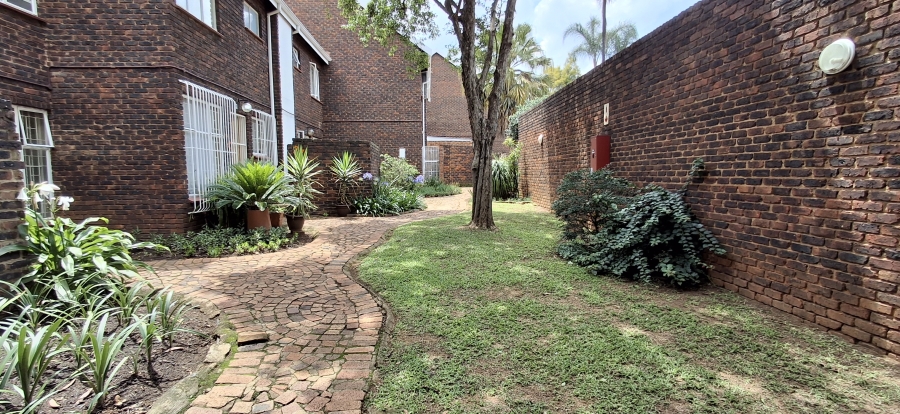 2 Bedroom Property for Sale in Garsfontein Gauteng