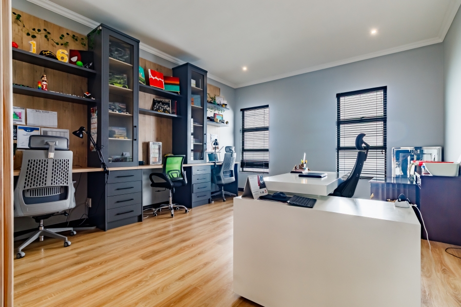 7 Bedroom Property for Sale in Midlands Estate Gauteng