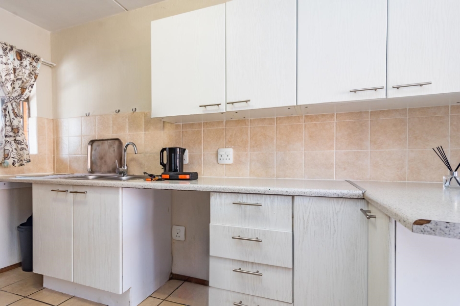 2 Bedroom Property for Sale in Weltevreden Park Gauteng