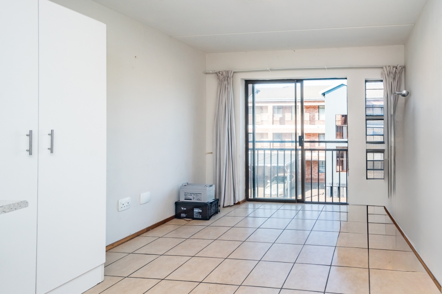 2 Bedroom Property for Sale in Weltevreden Park Gauteng