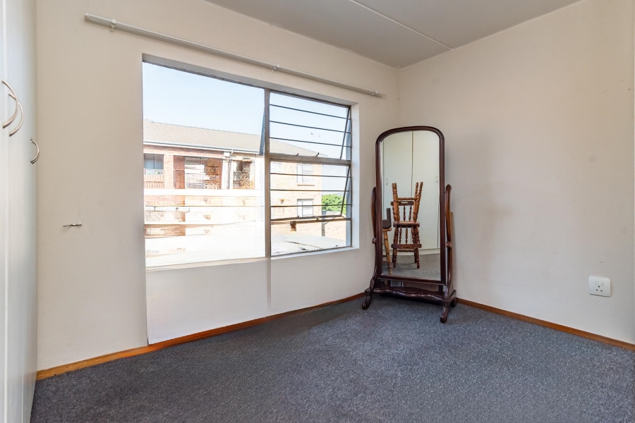 2 Bedroom Property for Sale in Weltevreden Park Gauteng