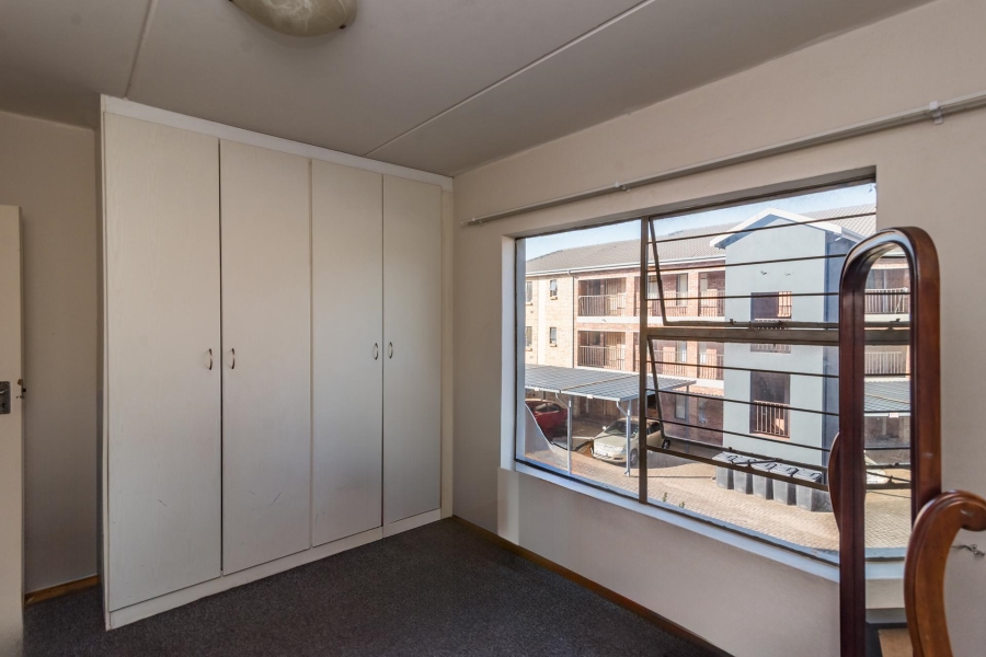 2 Bedroom Property for Sale in Weltevreden Park Gauteng