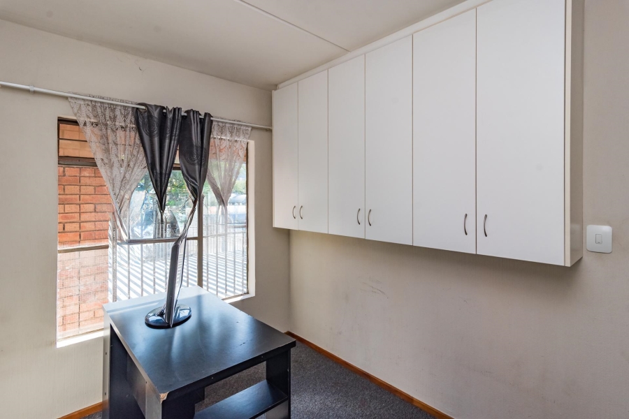 2 Bedroom Property for Sale in Weltevreden Park Gauteng