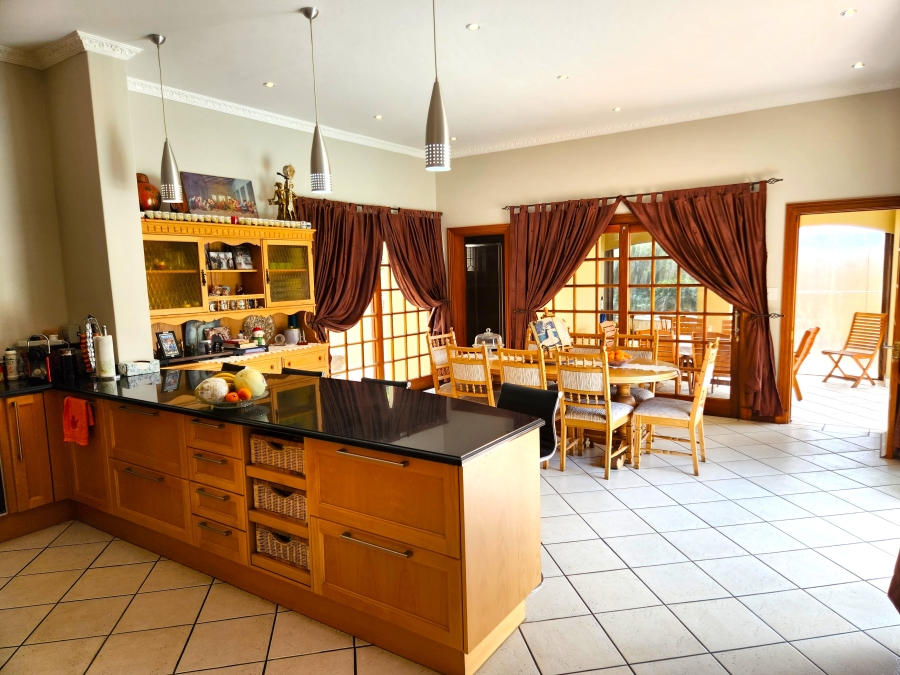 4 Bedroom Property for Sale in Kensington Gauteng