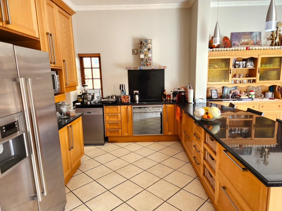 4 Bedroom Property for Sale in Kensington Gauteng
