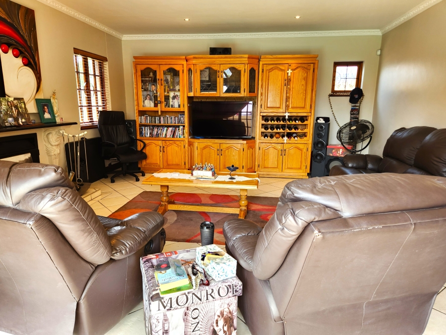4 Bedroom Property for Sale in Kensington Gauteng
