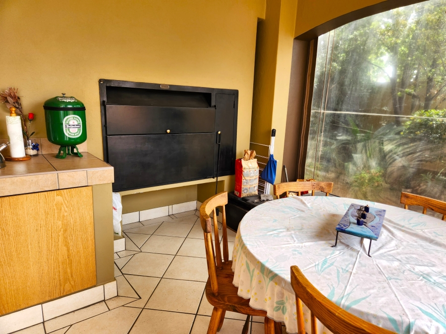 4 Bedroom Property for Sale in Kensington Gauteng