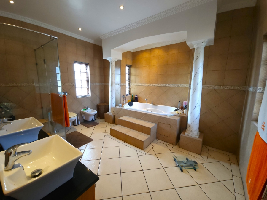 4 Bedroom Property for Sale in Kensington Gauteng