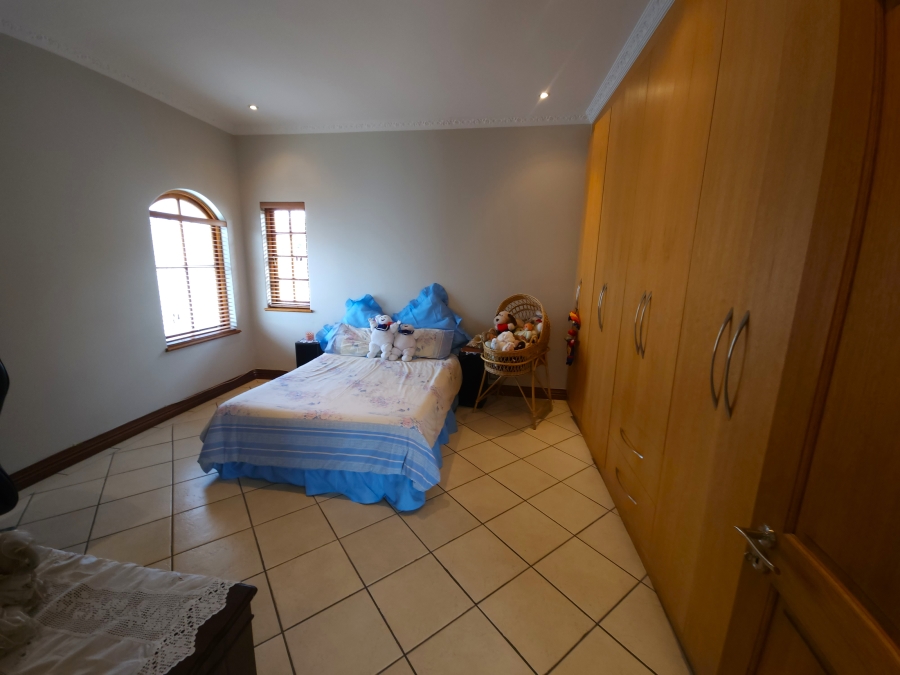 4 Bedroom Property for Sale in Kensington Gauteng